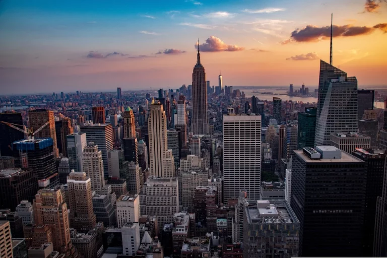 ตึกเอ็มไพร์สเตท vs ตึกอื่นๆ ควรขึ้นไปชมวิวนิวยอร์กที่ตึกไหนดี?